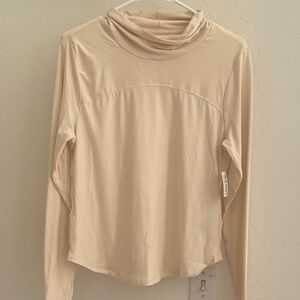 Old Navy Cream Long Sleeve Women's Top
Active Wear